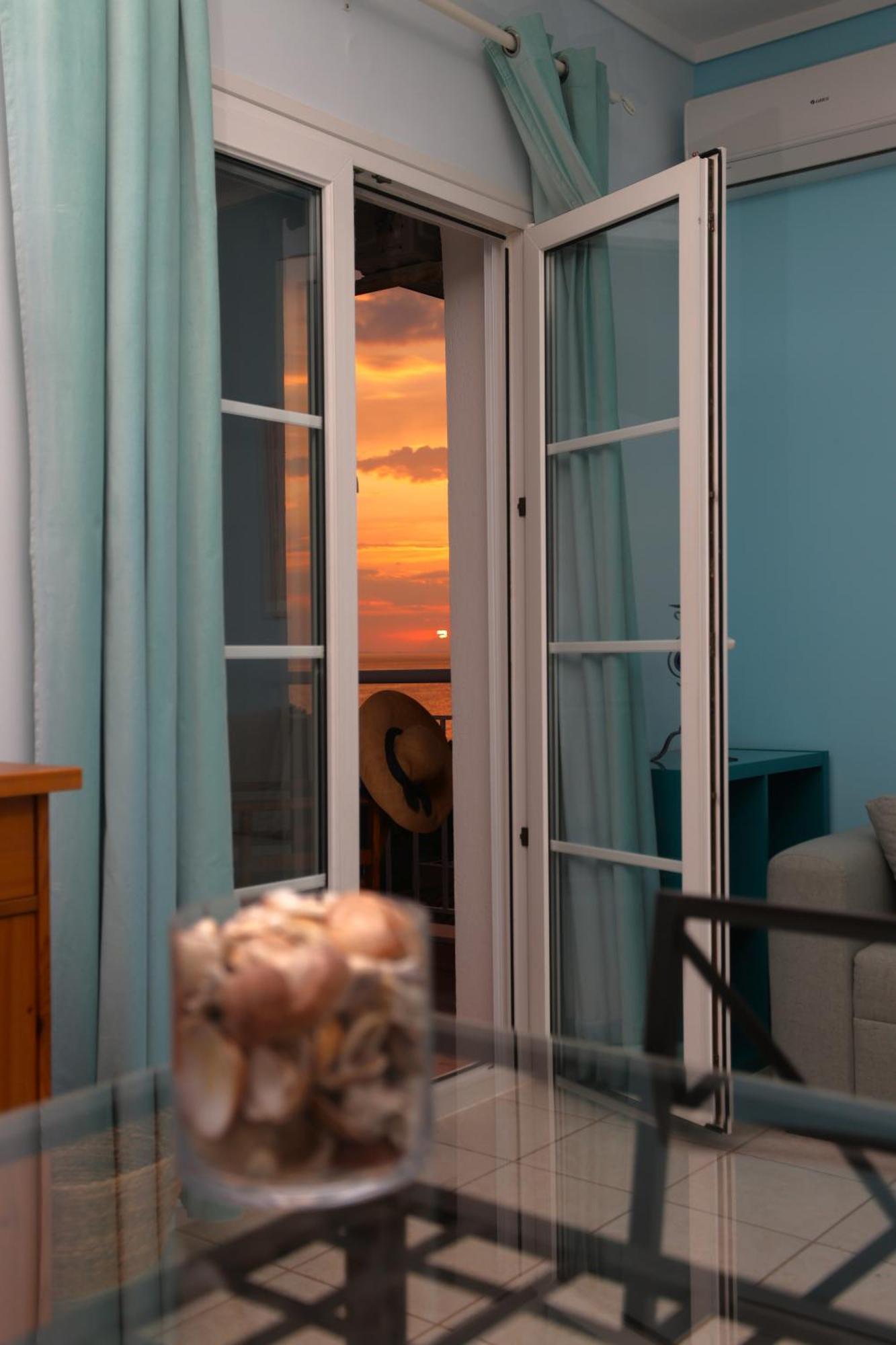 Summer House *